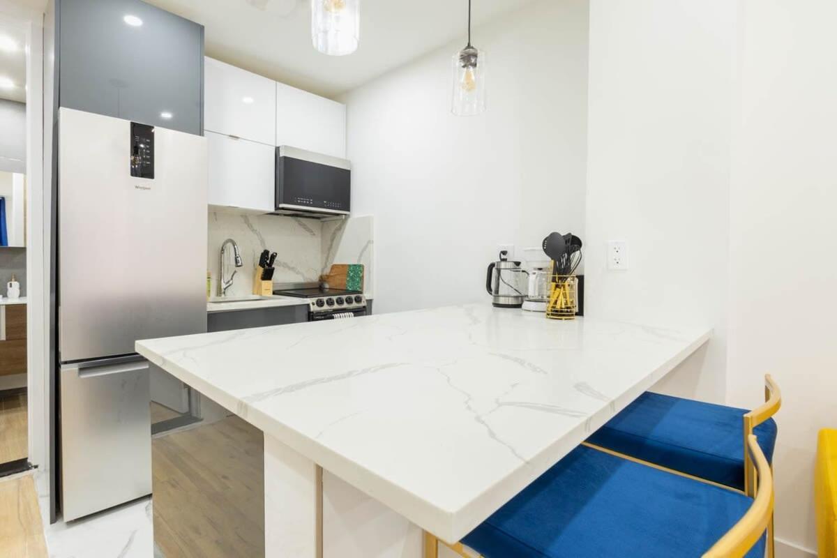 1597-1 Large In The Unit Prime Ues Apartamento Nova York